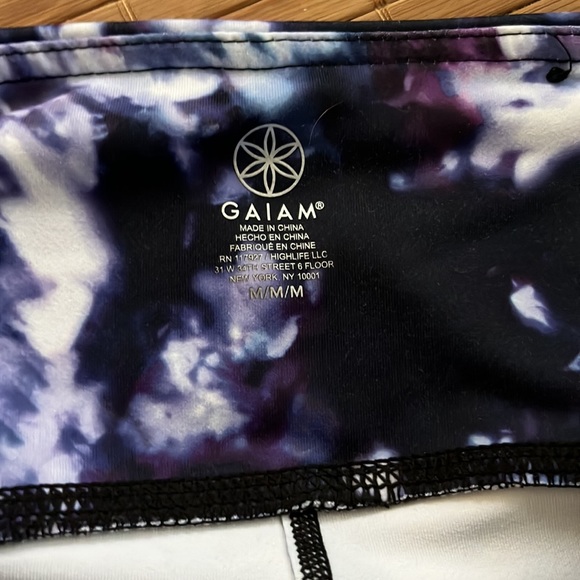 Gaiam full length Medium Athletic Leggings - Picture 3 of 5